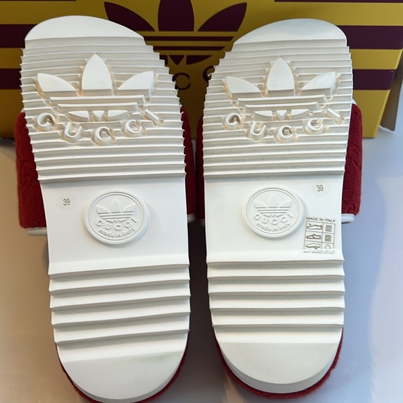Gucci X Adidas magic sponge slides - Picture 3 of 6